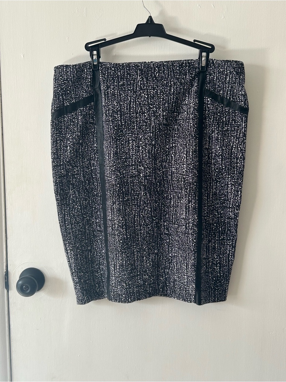 Covington Black and White Textured Pencil Skirt